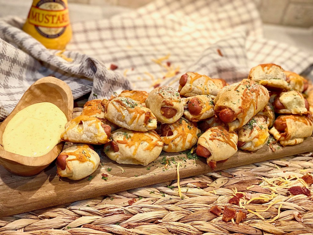 Loaded Pigs In A Blanket For Your New Years Eve&nbsp;Bash!